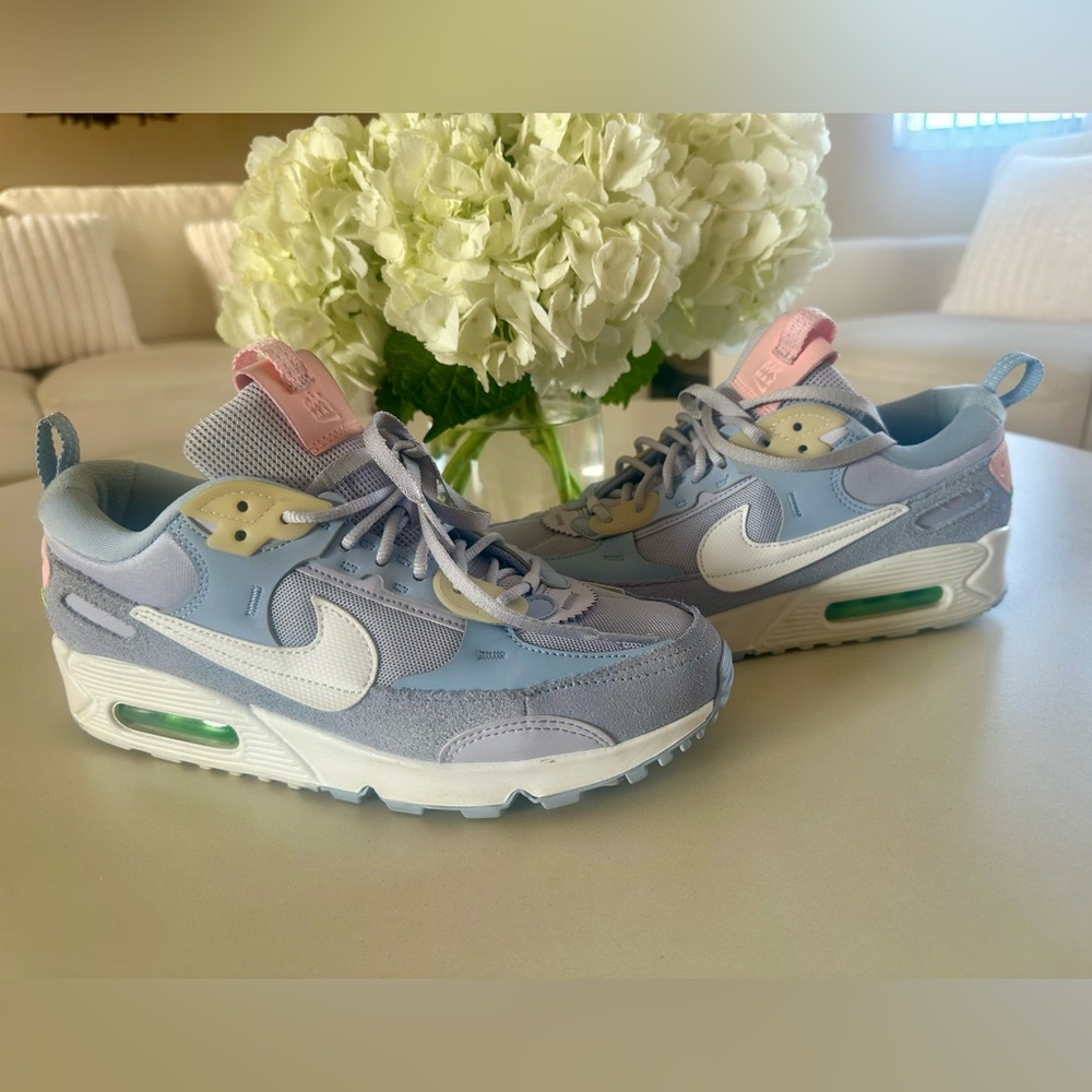 Nike Lavender and Pink Air Max Sneakers